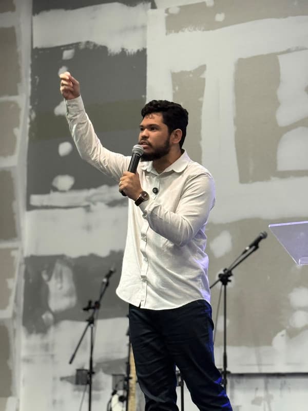 Pastor Alex Felipe